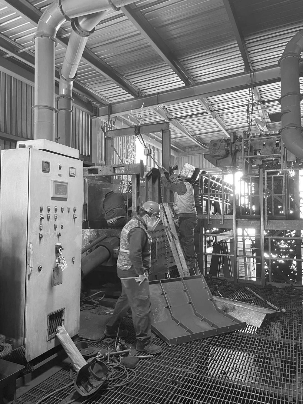 Montaje de equipo industrial en planta por SSIMA Industrial